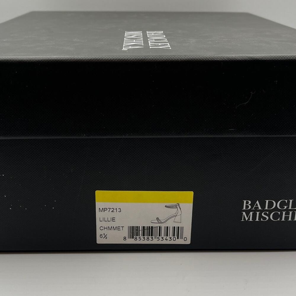 Badgley Mischka Lillie Crystal Dual Strapped Block Heels Sandals Champagne 6.5 - Picture 9 of 9